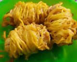 Foto langkah ke 3 dari resep Sosis mie gulung.