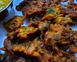 ஓமவல்லி வெங்காய பக்கோடா ரெசிபி ஸ்டேப் 5 புகைப்படம்