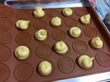 Cream PUFF - crunchy di luar dingin di dalam.. nyammy