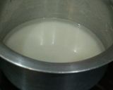 A picture of step 2 of Paalooda sweet Malabar drink.