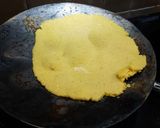 मक्का की रोटी (makka ki roti recipe in Hindi) रेसिपी चरण 4 फोटो
