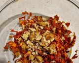 عکس مرحله 3 از دستور سالاد گوجه خشک