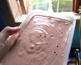 Foto langkah ke 4 dari resep Ice Cream Walls Cokelat homemade.