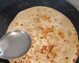 पराठा स्टफ्ड विथ ग्रीन बनाना (Paratha stuffed with green banana recipe in Hindi) रेसिपी चरण 8 फोटो