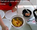 Foto del paso 1 de la receta: Merluza en Salsa Verde con Gambas y Almejas TMX