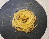 Foto del passaggio 3 della ricetta Trighetti in carbonara di mare