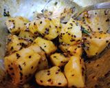 A picture of step 4 of Aloo ka achar.