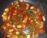 Foto del paso 3 de la receta Tallarines chinos con pollo y soja