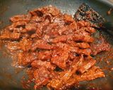 Foto langkah ke 4 dari resep Daging Sapi Kecap Bumbu Cemplung.