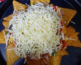 A picture of step 6 of Cheesy loaded vegetable Nachos.