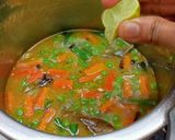 व्हेज पुलाव (veg pulav recipe in marathi) रेसिपी स्टेप 4 फोटो