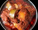 A picture of step 5 of Avakaai pickle (Andra mango pickle).