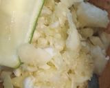 Foto del paso 2 de la receta: Zucchini rellenos con pollo