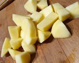 Une image de l'étape 2 de Soupe à l'oignon 😋.