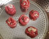 A picture of step 2 of Beetroot rose vapa pitha.