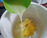 Foto langkah ke 2 dari resep Semprit Susu Renyah 3 Bahan #BikinRamadhanBerkesan #KueKering.