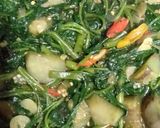 Foto langkah ke 3 dari resep Tumis sayur kangkung terong chy2.