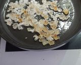 A picture of step 2 of Gond-Makhana Laddu.
