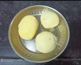 A picture of step 1 of Aloo Puri.