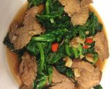 รูปขั้นตอนการทำที่ 2 ของ ผัดยอดลันเตาหวาน (snow pea tips)