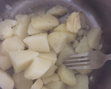 Foto del paso 4 de la receta: Pollo en puré de papas