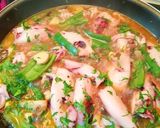 Foto del paso 9 de la receta Chipirones con ajetes y pimiento verde