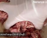 รูปขั้นตอนการทำที่ 5 ของ หมูก้อนทอด