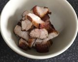 A picture of step 1 of Stew pork belly with baked beans.