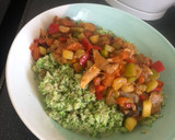 Foto del paso 4 de la receta: Cuscús de brócoli con salteado de verdura y pollo