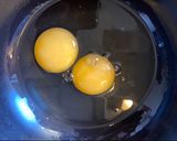 A picture of step 1 of Thai omelette (Kai Jeow).
