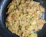A picture of step 6 of Aloo ka bharta.