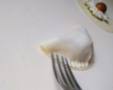 Foto del paso 5 de la receta: Empanadillas con pesto, mozzarella y tomate