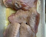 รูปขั้นตอนการทำที่ 1 ของ ปีกไก่ทอด (ในหม้อทอดไร้น้ำมัน)