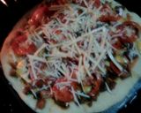 A picture of step 9 of Pizza - Bacon and sausage.