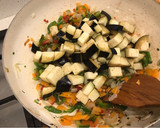Foto del paso 6 de la receta: Guiso de verduras con salmón a la plancha