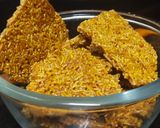 સેવની ચીકી(Sev Chikki Recipe in Gujarati) રેસીપી સ્ટેપ4ફોટો