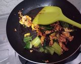 Foto langkah ke 5 dari resep Pangsit goreng dan kuah.