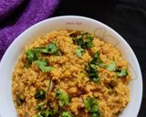 A picture of step 5 of Daliya khichdi.