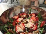 Ensalada de espinaca (con fruta y frutos secos)