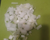 Foto del paso 1 de la receta: Guarnición caramelizada de patata, manzana y cebolla