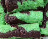 Foto langkah ke 5 dari resep Kulit Dadar gulung pandan.