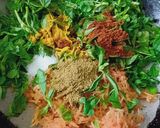 A picture of step 2 of Carrot fenugreek paratha.