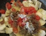 Foto del passaggio 2 della ricetta Topinambur in insalata con pomodorini e acciughe