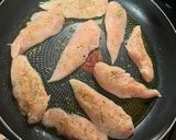A picture of step 3 of Chicken over garlic Parmesan spaghetti.