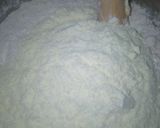 A picture of step 2 of Vanilla chocolate cake.