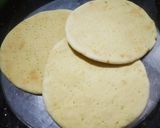 પીઝા બેઝ(pizza base recipe in Gujarati) રેસીપી સ્ટેપ5ફોટો