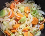 Foto del paso 4 de la receta: Porrusalda de bacalao
