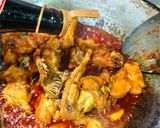 Gambar langkah 4 resipi Ayam Kicap Kentang Terung.