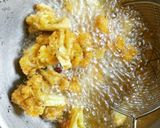 A picture of step 3 of Chilli gobhi with paneer.