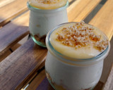 Foto del paso 4 de la receta: Vasitos de nata, crema de limón y magdalenas